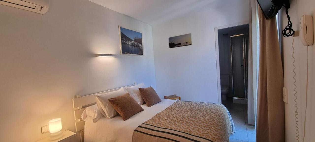 S'aguarda Cadaqués