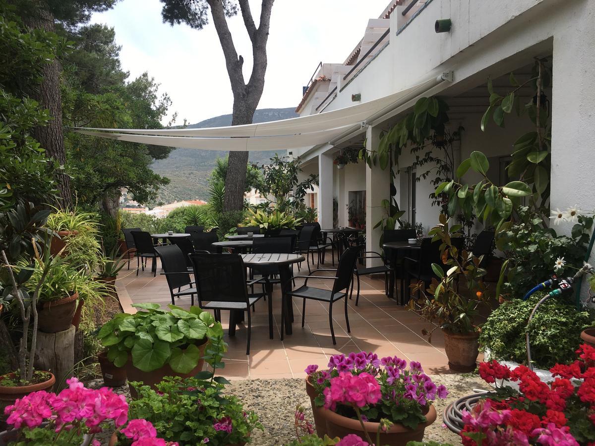 S'aguarda 3* Cadaques